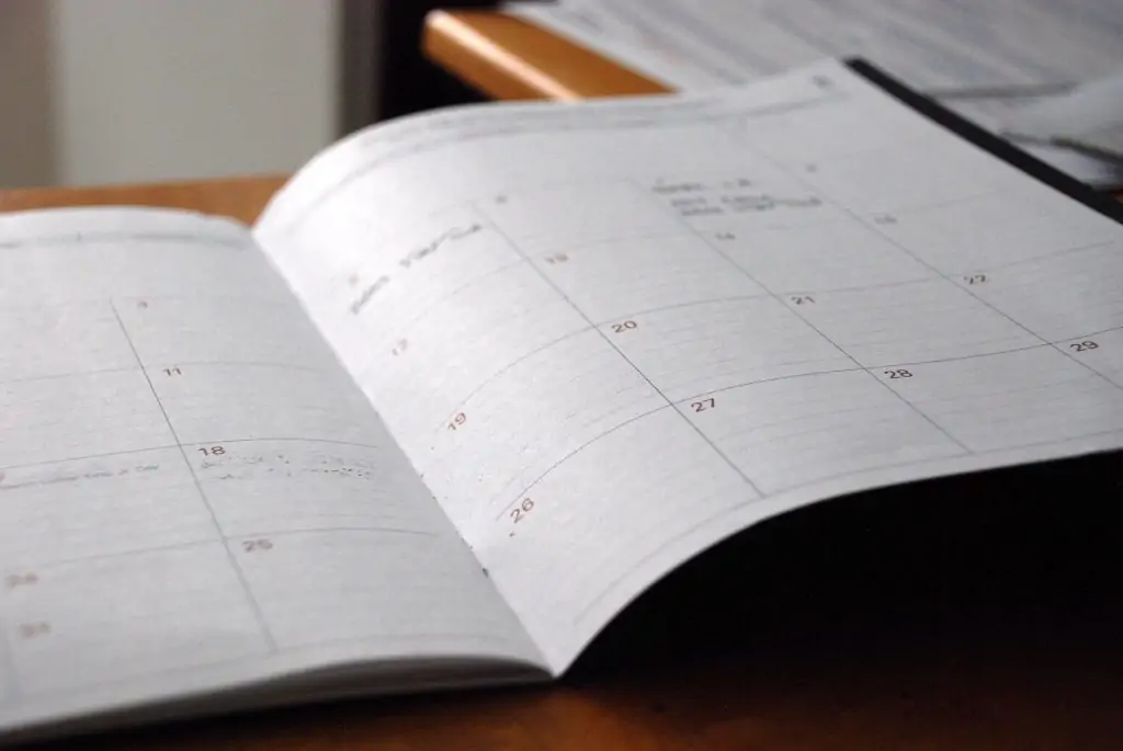 3. Work backward to set a schedule.