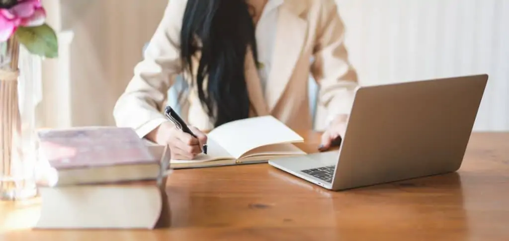 Example Persuasive Essay Prompts and Topics