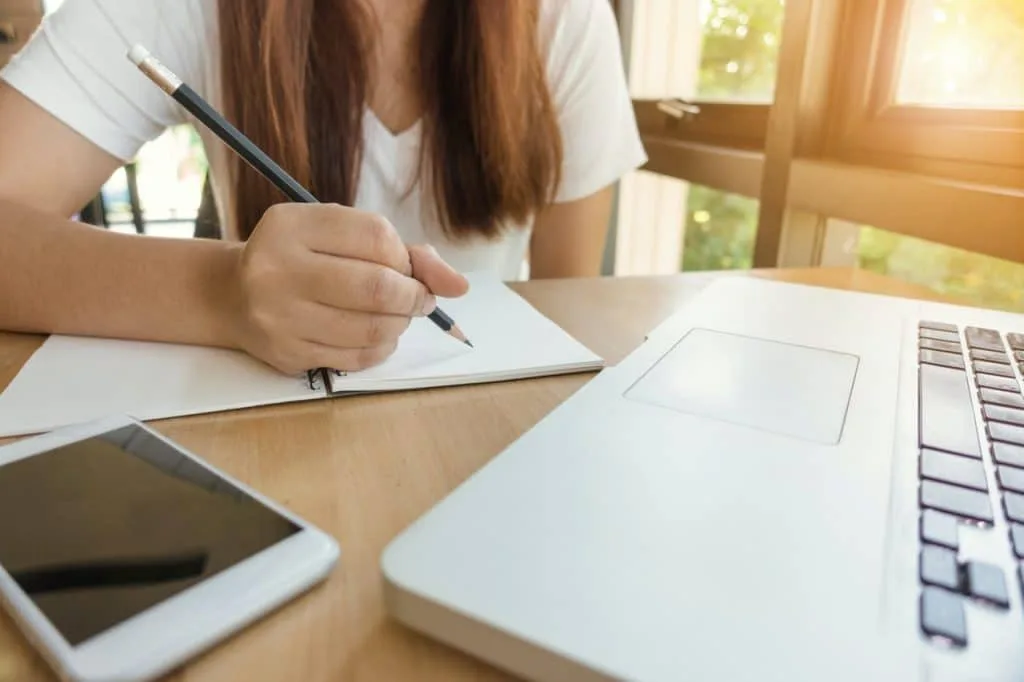 How to Start an Expository Essay Introduction