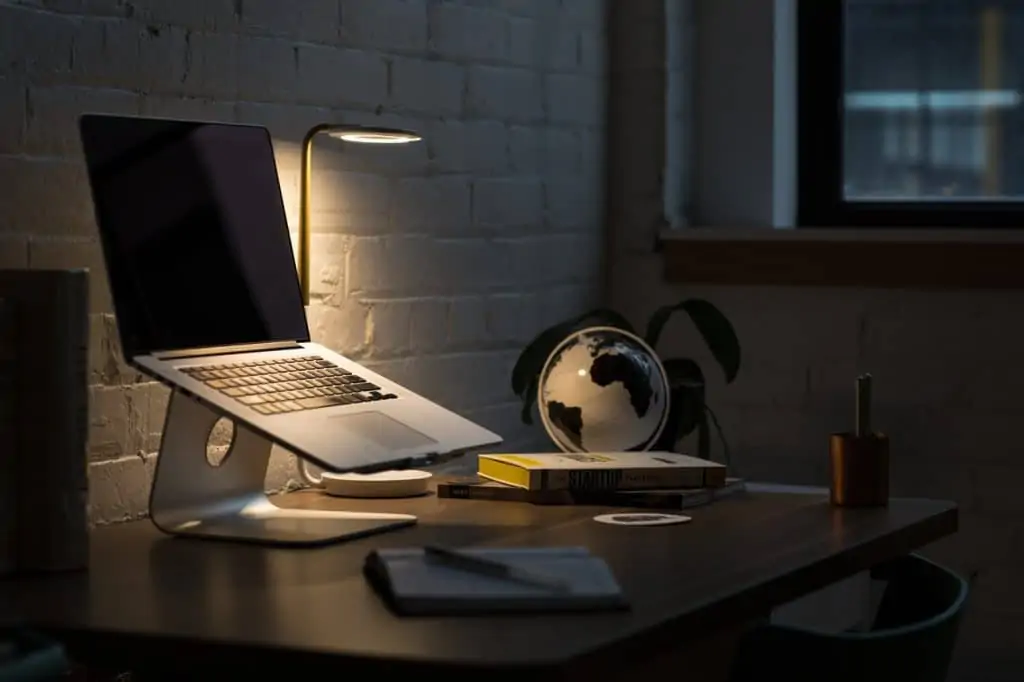 Is there a Best Time to Study at Night?