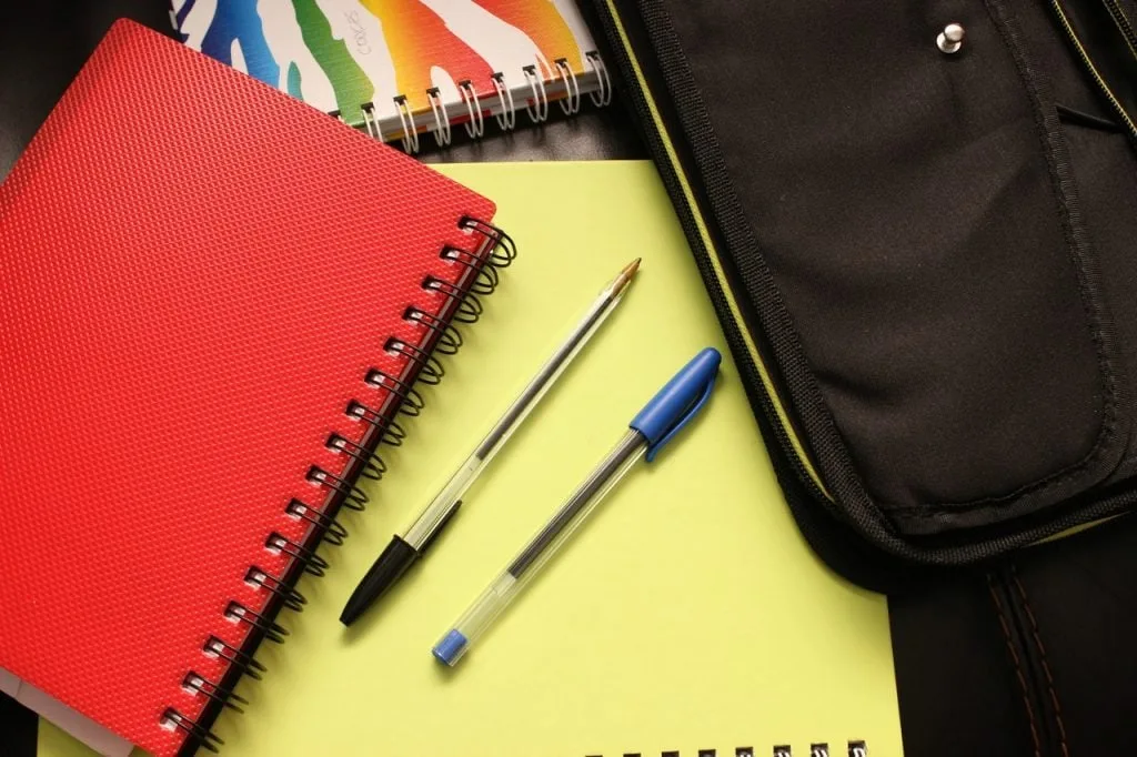 What's the Best Supplies for Taking Notes from Textbooks?